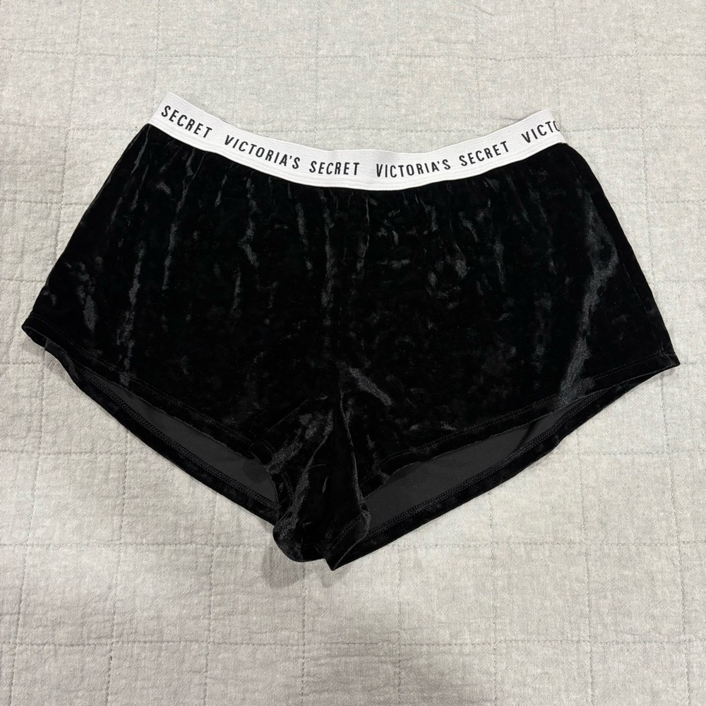 Victoria's Secret Crushed Velvet Velour Pajama Short Logo Waistband Black Medium